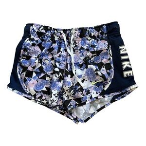 Nike Kids Floral Patterned Shorts